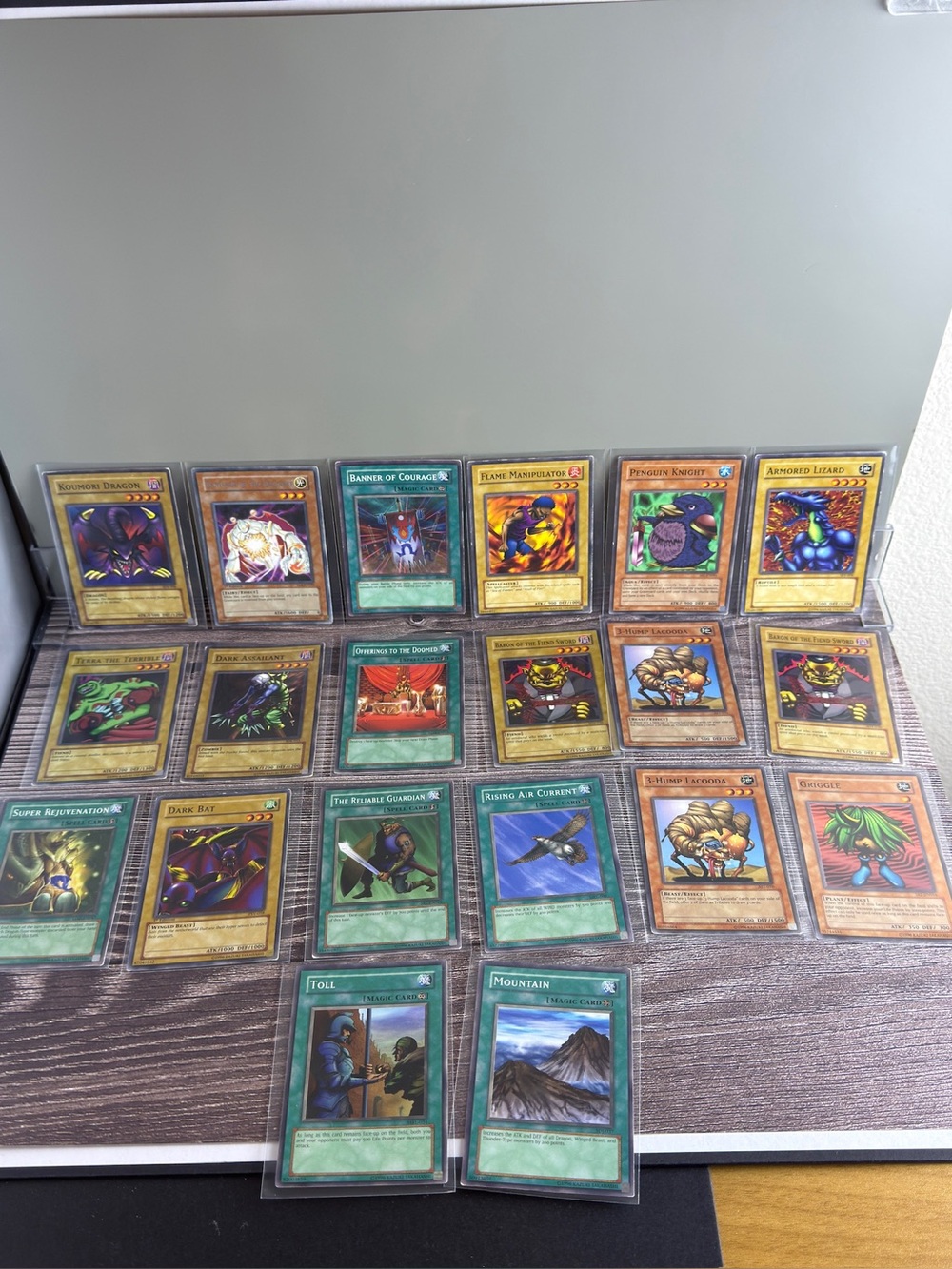 Vintage Yugioh Lot of 20 Cards – Mixed Commons/Effects/Spells 1996–2004
